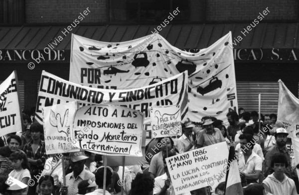 Image of sheet 19860080 photo 29: Für Frieden gegen den Krieg, gegen die Intervention, 1. Mai Demonstration in San José de Costa Rica, 1986.