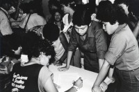 Image of sheet 19860090 photo 9: Im Spital Mascota werden die jungen Frauen die einen freiwilligen Militärdienst beim EPS absolvieren eingeschrieben. Einschreibung der Soldatinnen. Managua Nicaragua 1986 SMP Servicio Militar Patriotico √