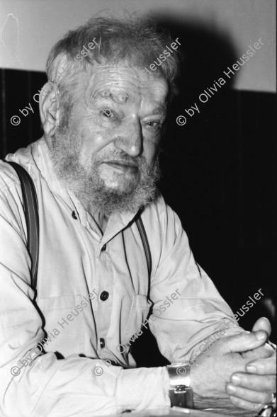 Image of sheet 19860240 photo 17: Lesung mit Georg K. Glaser, Schriftsteller im Kanzlei Xenix Filmklub, Zürich 1986.