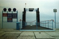 Image of sheet 19860250 photo 34: schlagzeuger von Kortatu Olivia Heussler liegt im Garten von Gordevio im Liegestuhl Am Lao di Maggiore Langensee Hafen Schiff Piste Skifahren mit Moise Markus Seiler Tom Lien Jürg Bernhard Cathy O'Hare Dieter Lengacher Dietsch
