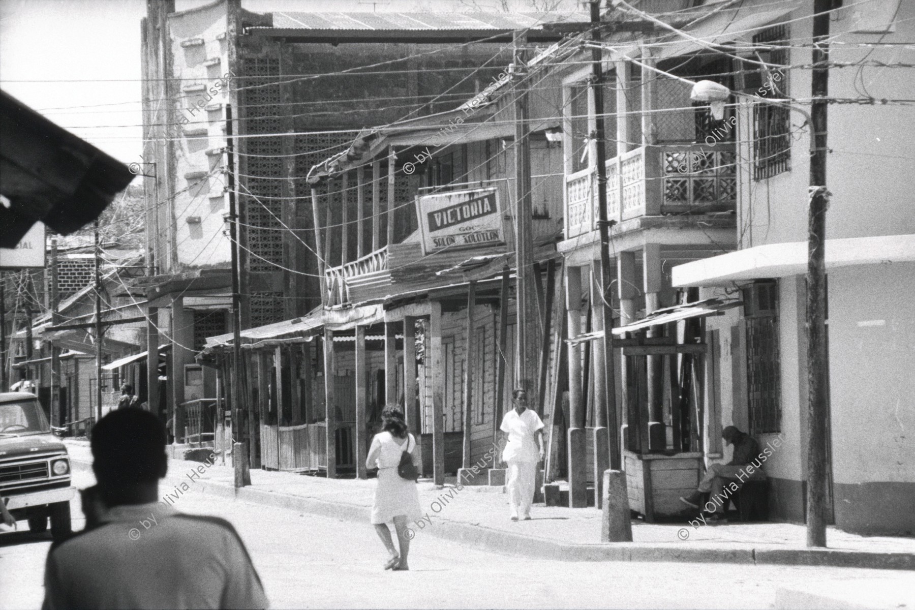 Image of sheet 19870020 photo 12: Uebersicht auf Häuser Bluefields. RAAS 
Strasse. Street
Región Autónoma del Atlántico Sur (Spanish for "Autonomous Region of the Southern Atlantic"), sometimes shortened to RAAS, is one of two autonomous regions in Nicaragua. It covers an area of 27,407 km² and has a population of 382,100 (2005 census). The capital is Bluefields.
1987 Nicaragua √