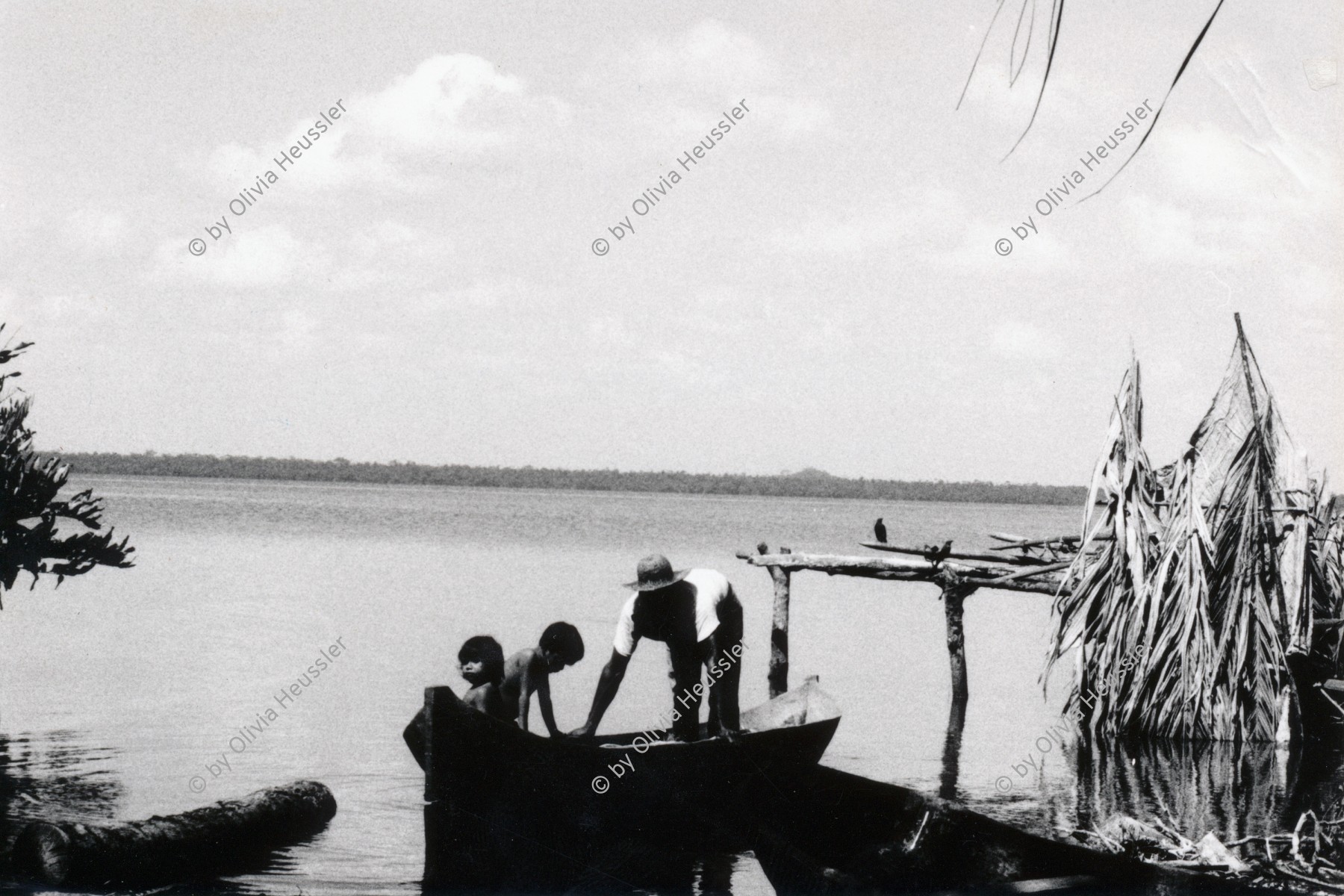 Image of sheet 19870020 photo 25: Miskito Crevetten Fischer Shrimps Fishing Strand Ufer Atlantik. Rama Key RAAS 

Región Autónoma del Atlántico Sur (Spanish for "Autonomous Region of the Southern Atlantic"), sometimes shortened to RAAS, is one of two autonomous regions in Nicaragua. It covers an area of 27,407 km² and has a population of 382,100 (2005 census). The capital is Bluefields.

1987 Nicaragua √