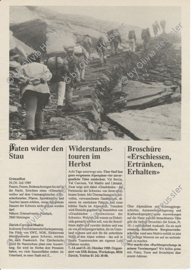 Image of sheet 19870251 photo 18: Frauen Protest Wanderung gegen den Plan eines Pumpspeicherkraftwerks im Val Madris Passüberquerung auf alter Kuh Rinder Treppe ins Bergell. Graubünden 1987 √
Schweiz Strommarkt Strom Energie Switzerland water energy power women cattle step mountain valley Europe