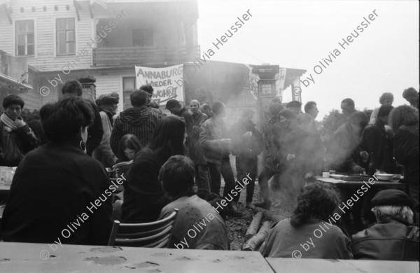 Image of sheet 19870360 photo 8: frtsg. 870360 Hausbesetzung Besetzung Restaurant Annaburg auf dem Uetliberg.