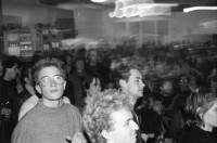 Image of sheet 19880170 photo 31: Publikum an Konzert im Ziegel oh Lac Rote Fabrik, Zürich 1988.