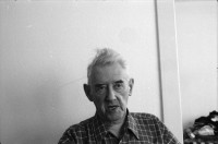 Image of sheet 19880440 photo 33: Portrait Kunstmaler Künstler Konkrete Richard Paul Lohse letztes Bild bevor er einen Monat später starb habe ich mit ihm ein Interview gemacht in Zürich an der Gartenstrasse. Sein Begräbnis nr. 19880840 Sept. 1988 
Richard Paul Lohse (September 13, 1902, Zurich - September 16, 1988, Zurich) was a Swiss painter and graphic artist and one of the main representatives of the concrete and constructive art.