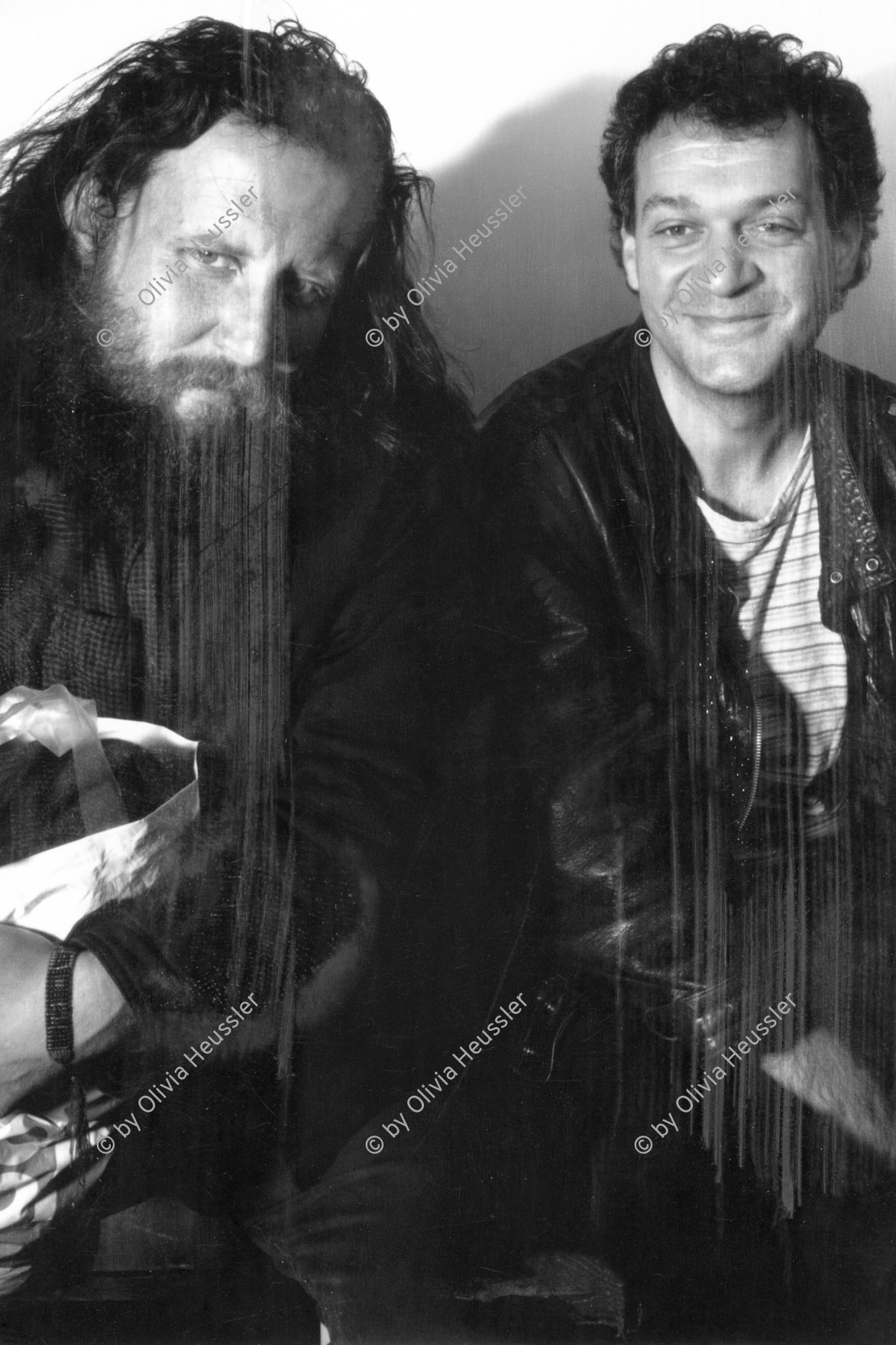 Image of sheet 19880490 photo 1: Erismannhof Portrait Photographen Fotografie 4 x 5 inch Sinar Zürich ZHDK 
Heini Stucky und Mario del Curto √