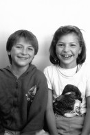 Image of sheet 19880510 photo 4: Portraits Iris Zoe und Alma Rumpke  4 x 5 inch Sinar
√ Portrait Zürich Erismannhof ZHDK 1988  Aussersihl Kreis vier 4 Schweiz Switzerland swiss Schweizer Europe 
copyright by Olivia Heussler, www.clic.li GmbH
19880510 04
Im Bestand der Fotostiftung Schweiz 30x40 cm Baryt Vintage s/w 1993.314  B.0226  signiert