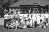 Image of sheet 19880610 photo 3: Vor dem Kindergarten
Gruppenbild Primar Schulklasse Kinder Erismannhof Zürich 1988 4 x 5 Inch Sinar √
school education Switzerland Swiss Aussersihl Kreis vier 4 Schweiz Schweizer Europe school Group primary