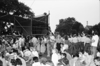 Image of sheet 19880692 photo 28: in Zürich verkauft eine Alte Frau ihren Ramsch auf dem Flohmarkt Bürkliplatz. 

Alexanderplatz Romas verkaufen illegal Waren.
Polish people and Romas are gathered on the Eastgerman Alexanderplatz where they mainly sell furproducts and Cigarettes on the Eastgerman black market.
Insel der Jugend Ex DDR GDR Berlin. Gruppe Junger  Volkspolizisten Volkspolizei posieren für mich. Zwei junge Frauen stellen sich auch auf und sorgen für gute Stimmung. Rosa Luxemburg Strasse in Berlin Ecke Dircksenstr. 'Einer trage des andern Last' steht auf einem Theaterplakat. Theater BabylonDie Galerie Weisser Elephant. Im jüdischen Friedhof in Berlin Grab von Moses Mendelsohn '  Vergesst das Nie  Wehret den Krieg Hütet den Frieden '  steht an einer Gedenktafel. 1988