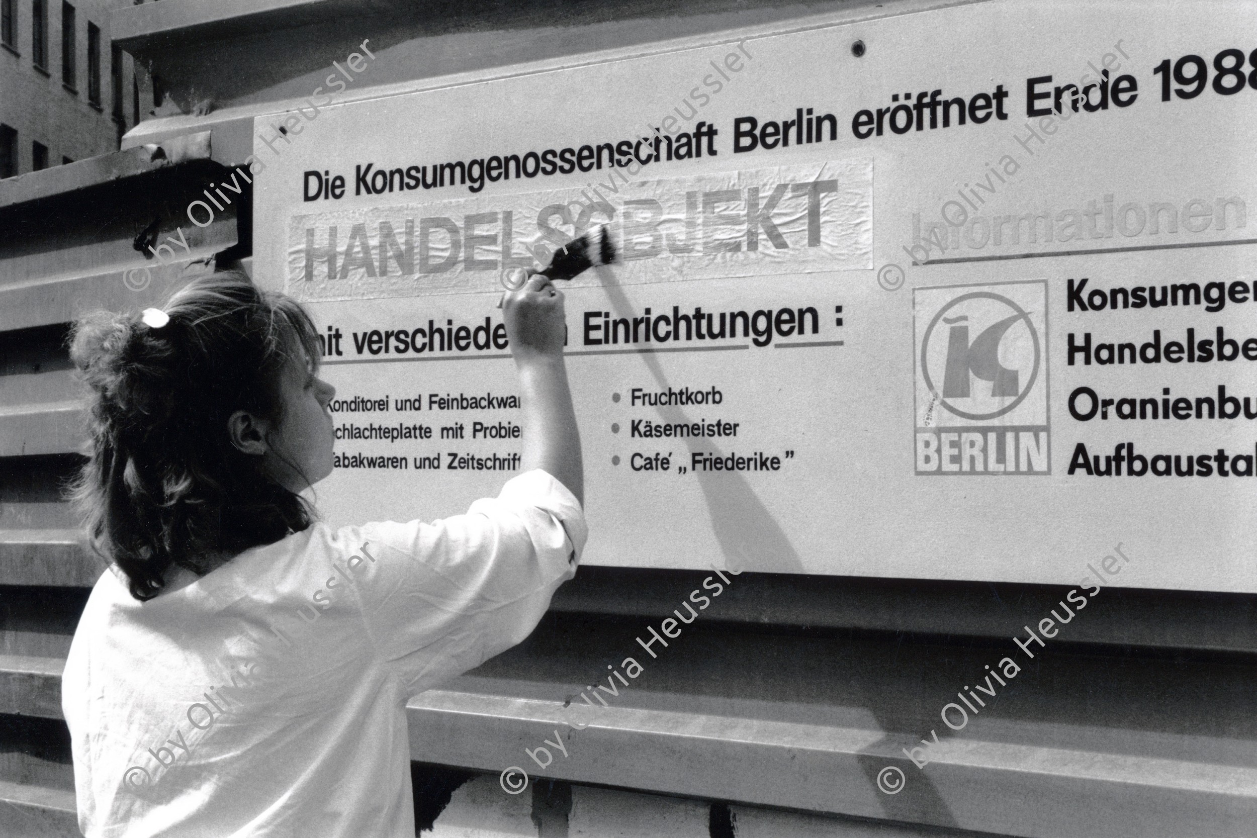Image of sheet 19880693 photo 14: GDR DDR Deutschland Ost Ostdeutschland Ostberlin 1988
√ Plakat malen werbung publicity Berlin