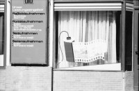 Image of sheet 19880694 photo 6: Schaufenster für Fotoladen, Ost-Berlin 1988. Ostdeutschland DDR GDR Photography Fotografie