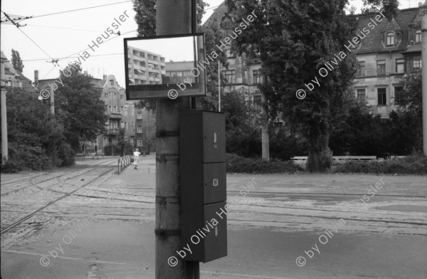 Image of sheet 19880695 photo 10: In der Altstadt spiegeln sich Dresdens Neubauten, Dresden DDR 1988.