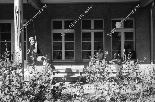 Image of sheet 19880695 photo 30: Kinder und Baby unter dem Dach des Kindergartens Erismannhof. Kavakli und Meine türkischen Nachbar Kinder. Zürich Schweiz 1988