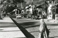 Image of sheet 19880910 photo 35: Eine Indianische Indigena Aeltere Guatemaltecos in den Strasse. Indio Indianer  Alte Frau im Abendlicht. 1988 Guatemala √