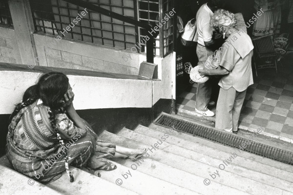 Image of sheet 19881020 photo 12: Indigene Frau am Mercado Central, Guatemala City 1988.