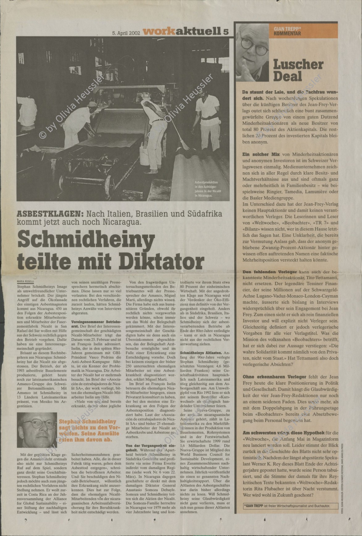 Image of sheet 19881030 photo 3: Arbeiter in der Nicalit-Fabrik. Eine Eternit Tochter, Schmidheinys heutige Holcim, produzierte ausschliesslich aus Geldmangel noch mit Asbest aus der ehemaligen Sowietunion UDSSR. Die Arbeiter während ihrer Arbeit. Einige tragen Schutzmasken. Nicaragua libre San Raffael del Sur 1988 
Für: Besichtigung der Hinterhöfe/rpv WOZ