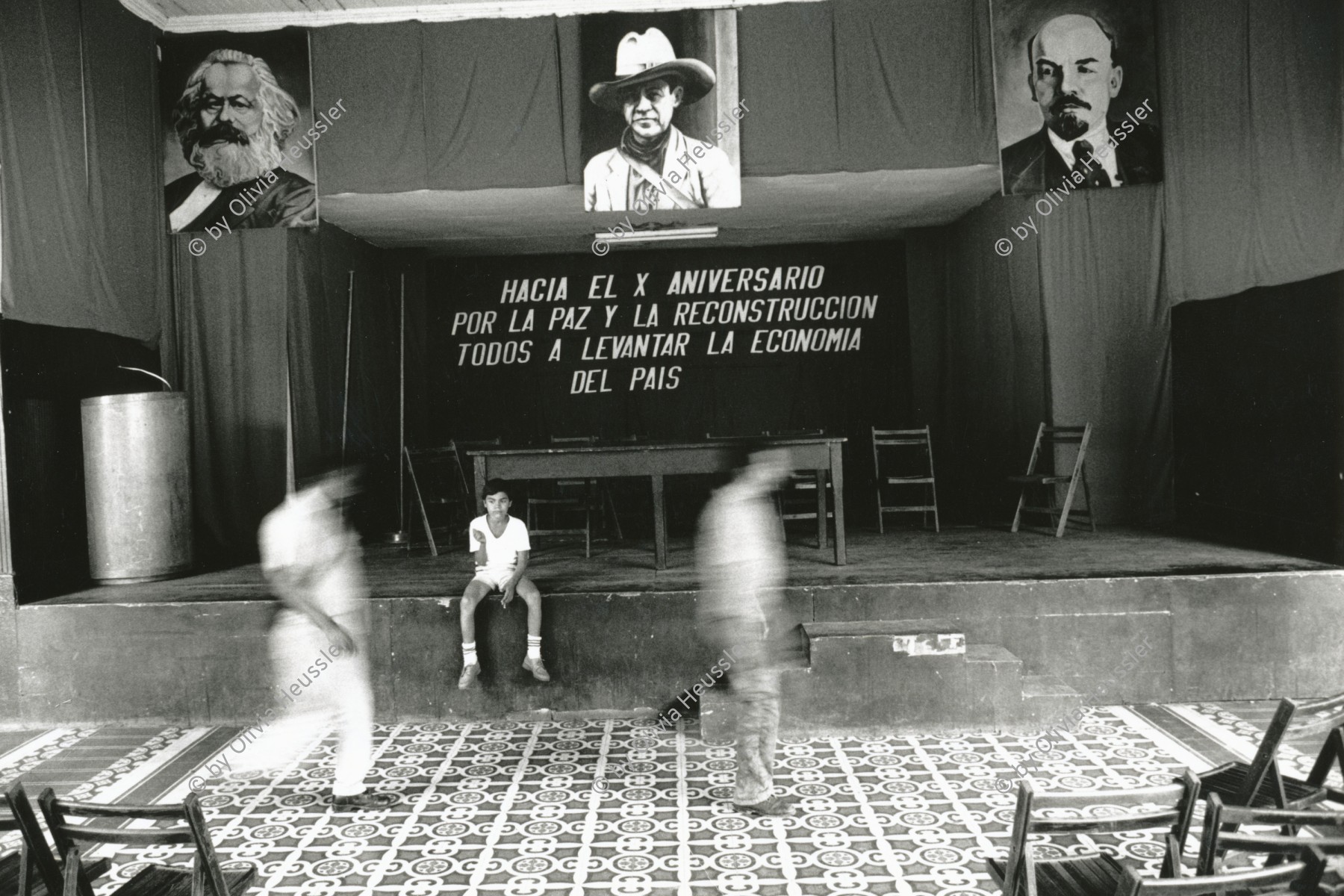 Image of sheet 19881100 photo 37: Haupsitz der Gewerkschaft CST Central Sandinista de Trabajadores. Managua