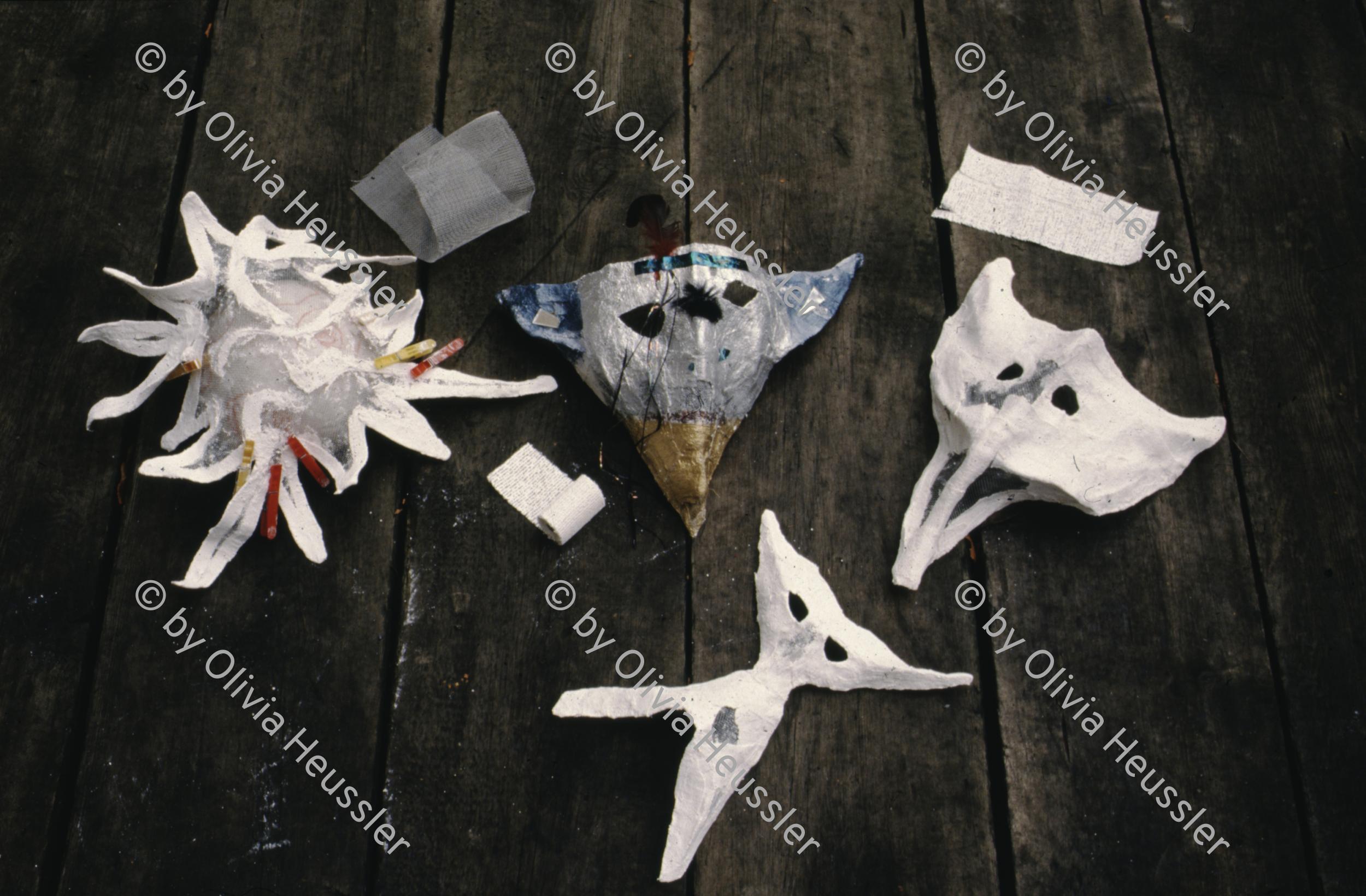 Image of sheet 19883000 photo 225: Portraits Städtische Wohnsiedlung Erismannhof, Zürich 1988.