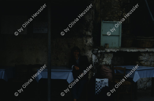 Image of sheet 19883003 photo 2: Reportage