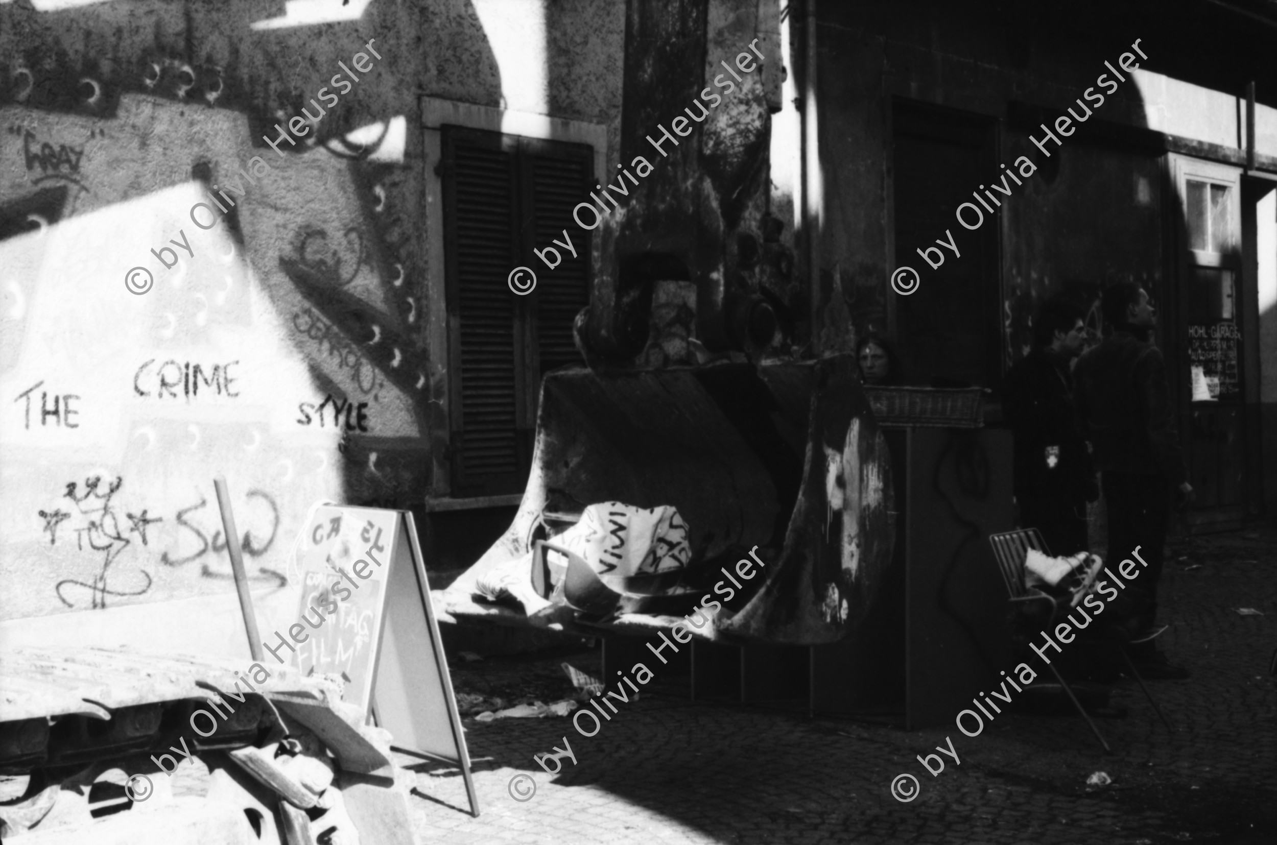 Image of sheet 19890100 photo 29: 'Gesperrt' Ein Tor Symbolbild Doppelbelichtung Zürich 1989 √