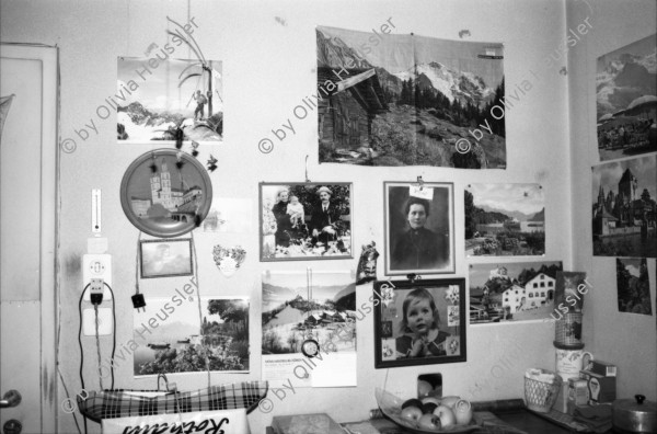 Image of sheet 19890220 photo 19: Hellmutstrasse Kreis 4 vier 989 Wohnen Wohnungsnot
Schweiz Switzerland Europe Portrait