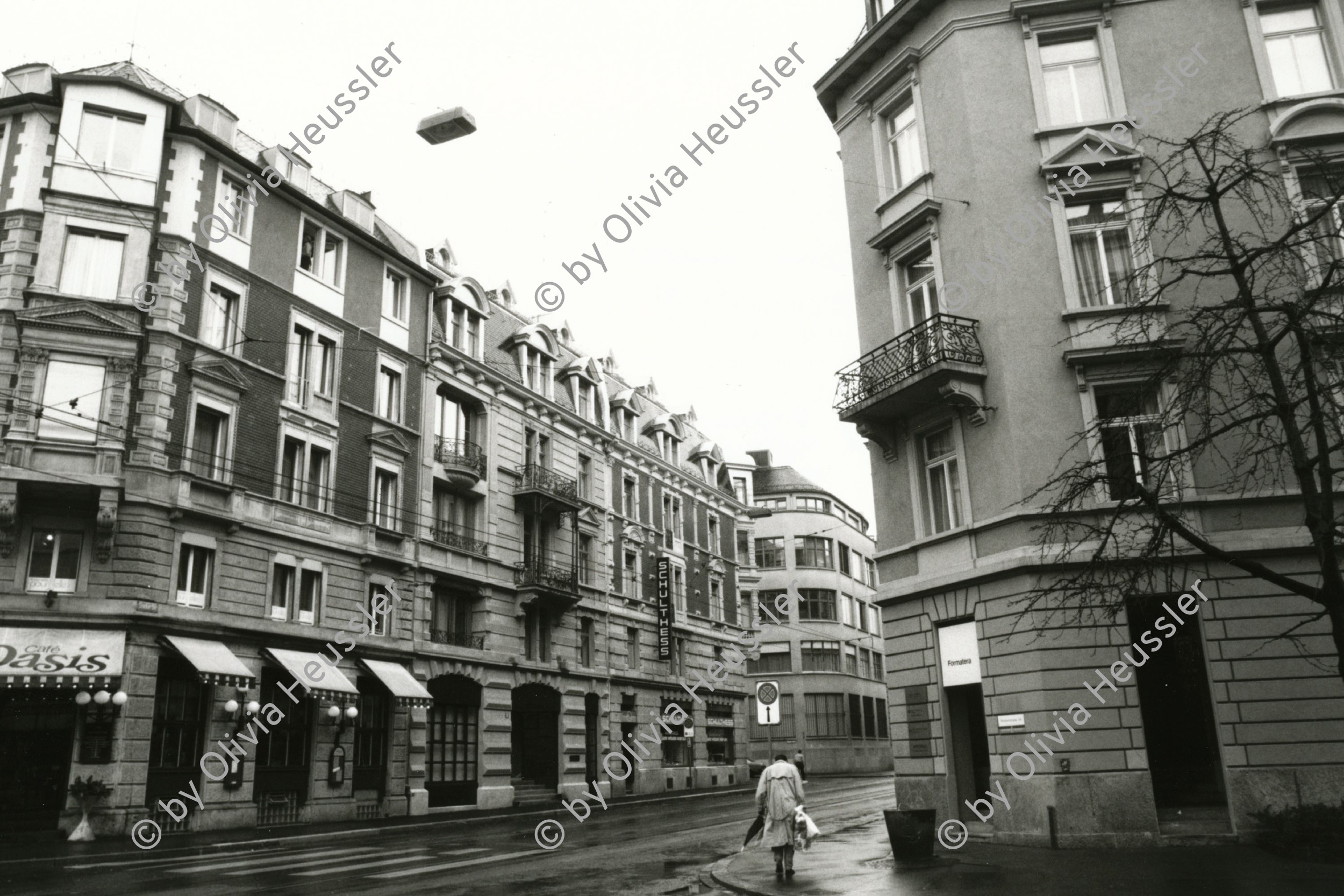 Image of sheet 19890240 photo 10: Café Oasis Stockerstrasse Kreis zwei 2,  1989 Wohnen Wohnungsnot 
√  Schweiz Switzerland Europe Portrait