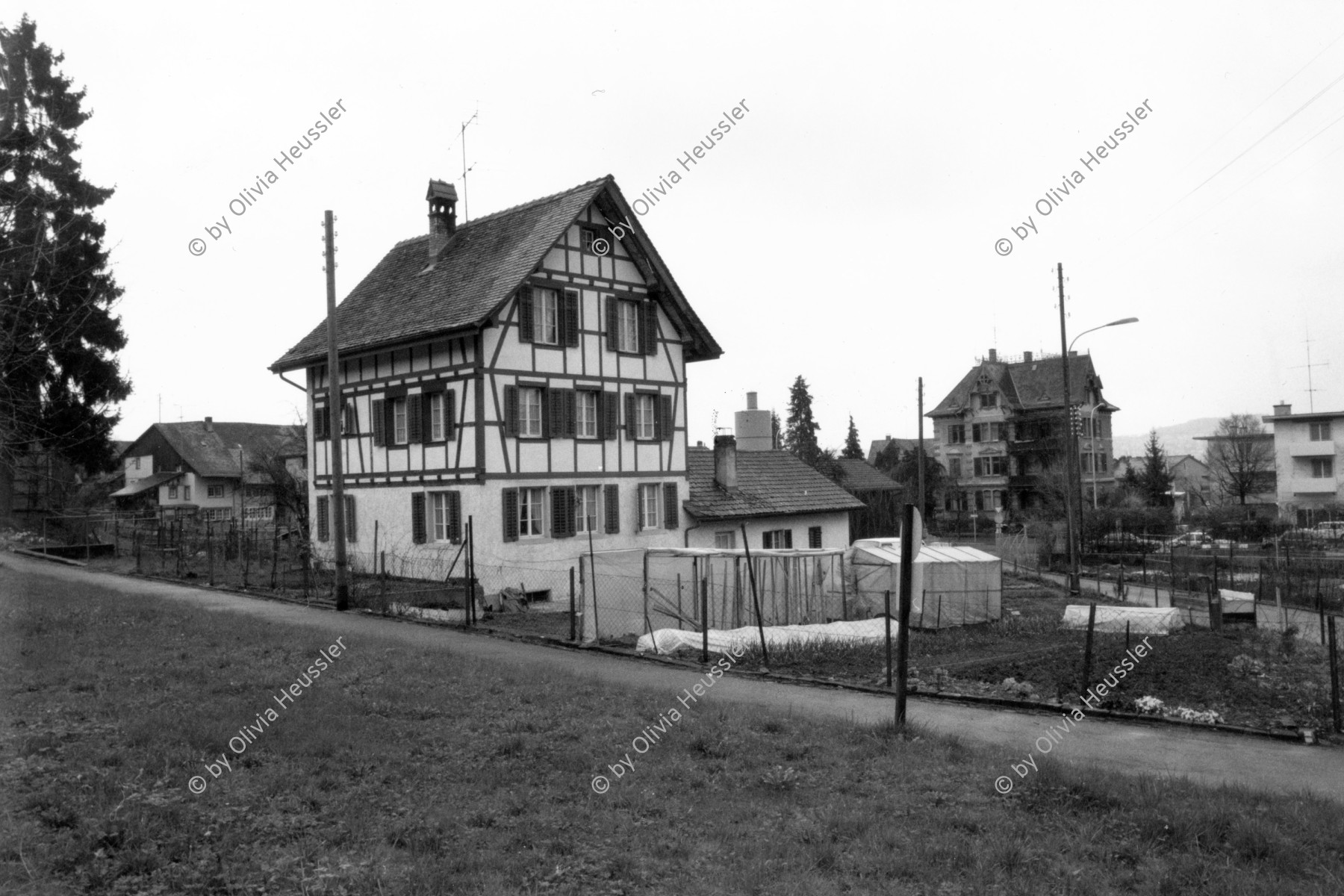 Image of sheet 19890240 photo 29: Einfamilienhaus typisches Bauernhaus Riegelhaus Schlieren 1989 Zürich Schweiz Switzerland swiss tipical farmer house housing Wohnen √