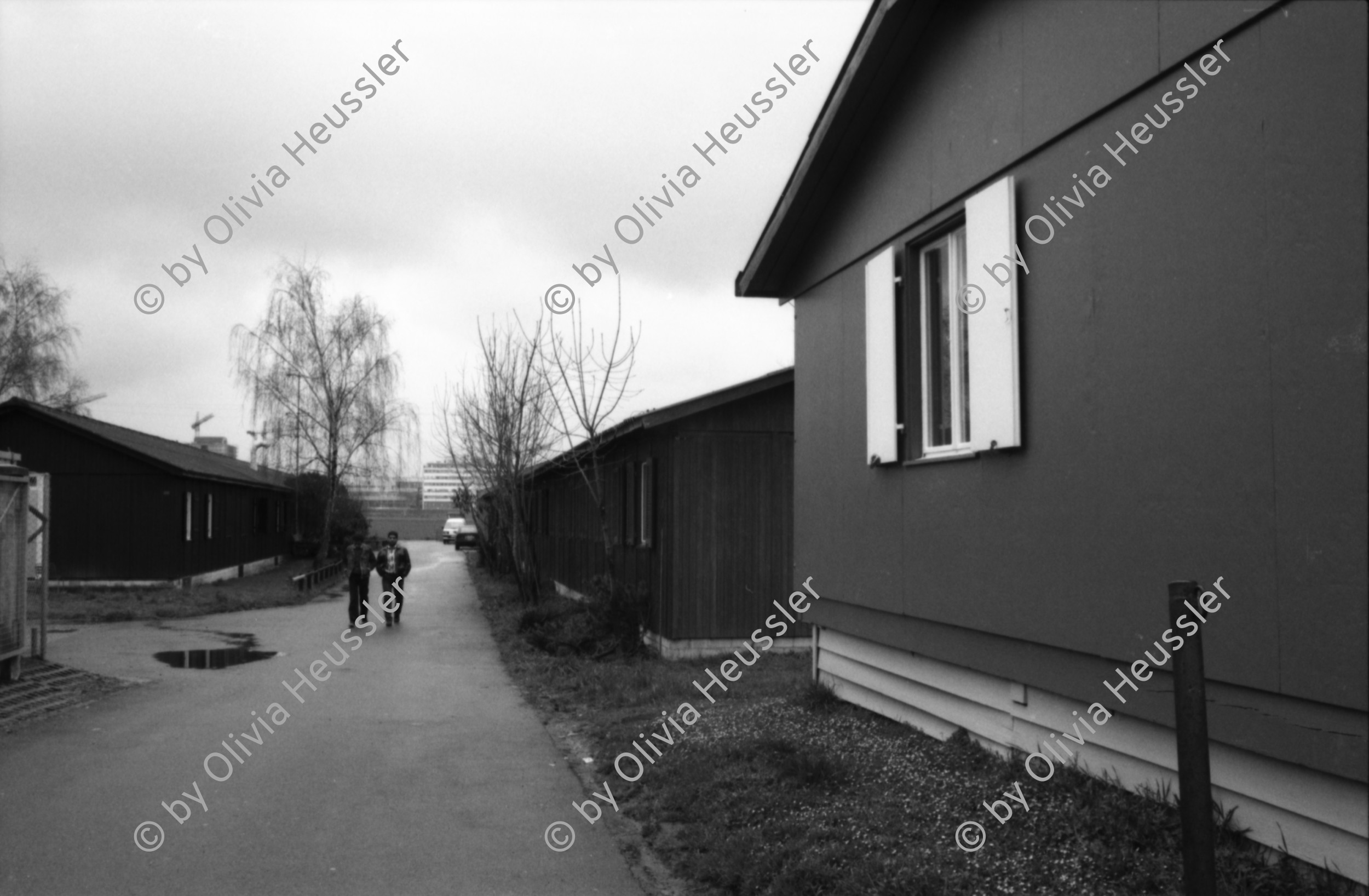 Image of sheet 19890240 photo 30: Barackensiedlung für ausländische Arbeitnehmer  1989 Zürich Schweiz Wohnen
