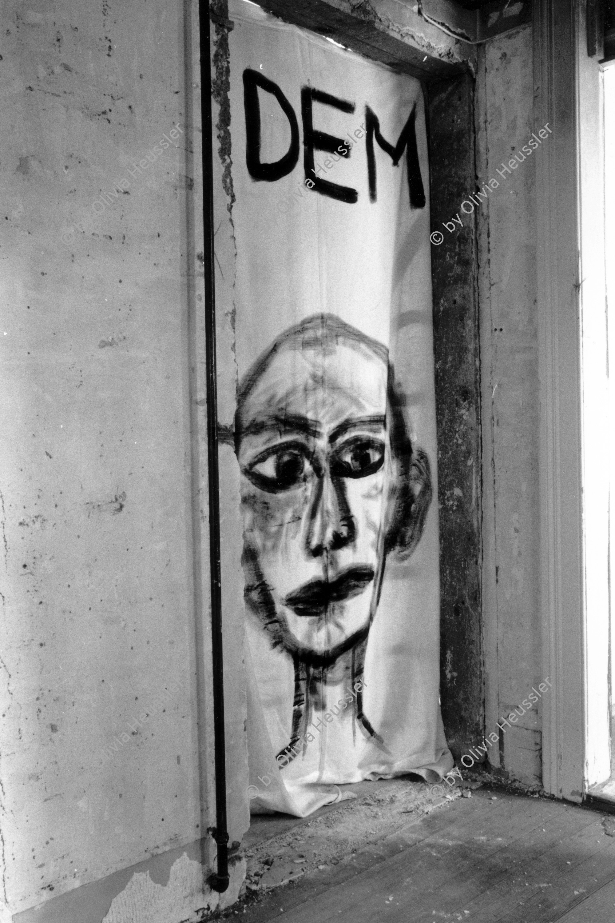 Image of sheet 19890380 photo 17: An