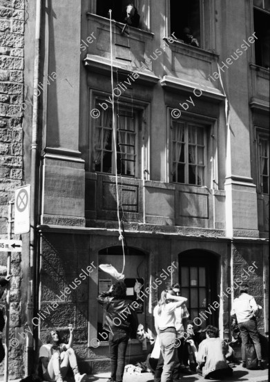 Image of sheet 19890400 photo 8: Besetzung des Theater am Neumarkt, Zuerich 1989. Protest 
Schweiz asyl politics politik Swiss Switzerland Europe