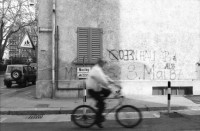 Image of sheet 19890440 photo 4: Wohnen Wohnungsnot Besetzung Fahrrad