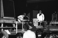 Image of sheet 19890450 photo 17: Fred Frith an einem Konzert mit ? der Japanerin. in der roten Fabrik am Taktlos Festival.