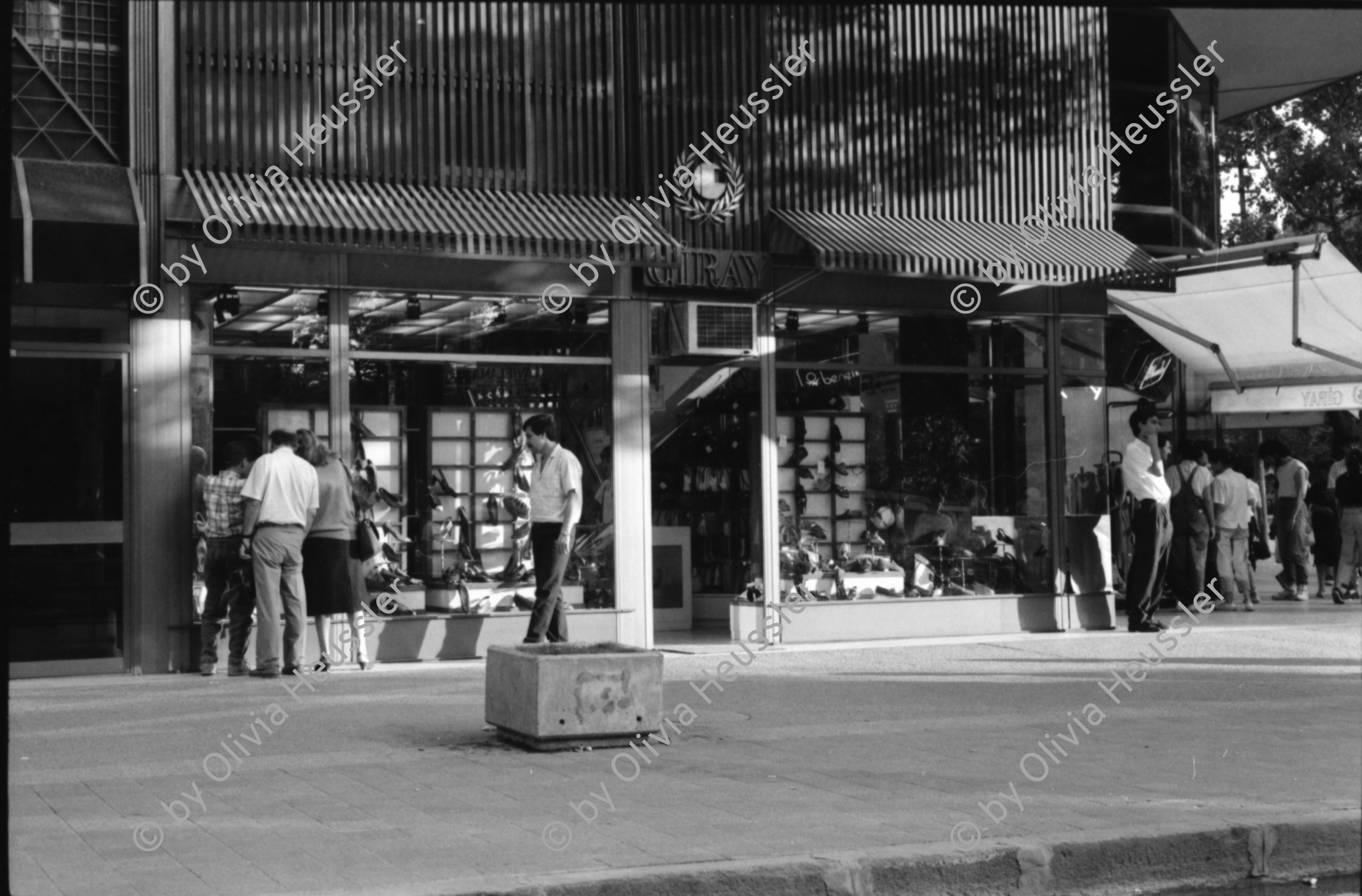 Image of sheet 19890530 photo 19: H