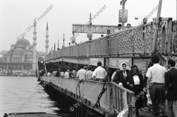 Image of sheet 19890580 photo 13: Galatas Brücke, Istanbul Türkei 1989.