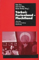 Image of sheet 19890620 photo 31: Türkischstämmige Bulgaren nach der Ankunft auf dem Bahnhof in Kapikule. Türkische Flagge flag Fahne. mit dem türkischen Halbmond. Turkey Türkei 07.89 Refugees Flüchtlinge 1989 √

Nach der Ankunft auf dem Bahnhof in Kapikule 
ein türkisch stämmiger Bulgare auf dem perron railroad station den Eisenbahnwagen indem er aus Bulgarien geflohen ist. Türkei 07.89 1989 √
refugees from Bulgaria at the train waggon cars railroad in wich he fled to Turkey. Most of the 300 000 refugees have later returned to Bulgaria becose of lack of work in Turkey.



book cover.