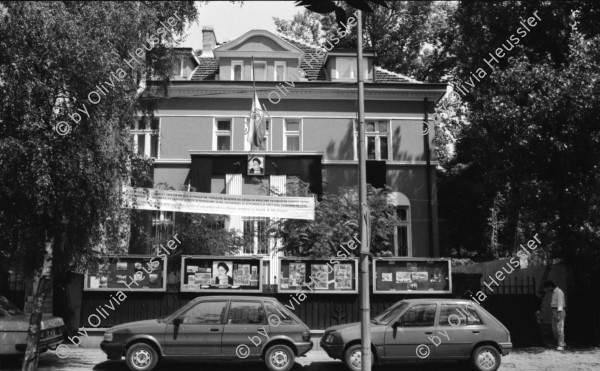 Image of sheet 19890630 photo 6: Jugendliche 'Punks' in einem Innenhof. Gruppenbild Die Iran ische Botschaft in Sofia. Es hängen viele Propaganda-Bilder im Schaukasten. Schlangenstehen. Alte in einer Volksküche. Innenstadt. Maja Wicki Portrait Anschlag für Todesanzeige an Gartentor. Portrait Maja Markova. (TA Magazin). Im Zug nach Razgrad und Shumen treffen wir einige Vietnamesische Fremdarbeiter. Im alten Bahnwagen bläst der Wind in  die Gardinen. Die Strasse von Shumen nach Razgrad. Bulgarien Bulgaria 1989
Shumen (Bulgarian: Шумен, also spelled Shoumen or Šumen) is the tenth-largest city in Bulgaria and capital of Shumen Province.