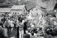 Image of sheet 19890670 photo 24: Protest und Höhenfeuer gegen einen Stausee mit Pumpspeicher-Werk im Val Madris, Graubünden 1989.