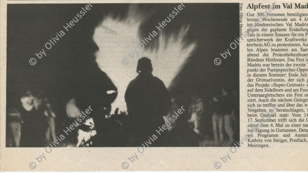 Image of sheet 19890670 photo 30: Val Madris. Höhenfeuer. Gegen ein Stausee und Pumpspeicher Werk
Kanton Graubünden Avers Protest grisons 1989 √ fyer alps Alpenfeuer Feuer Holz Alpeninitiative