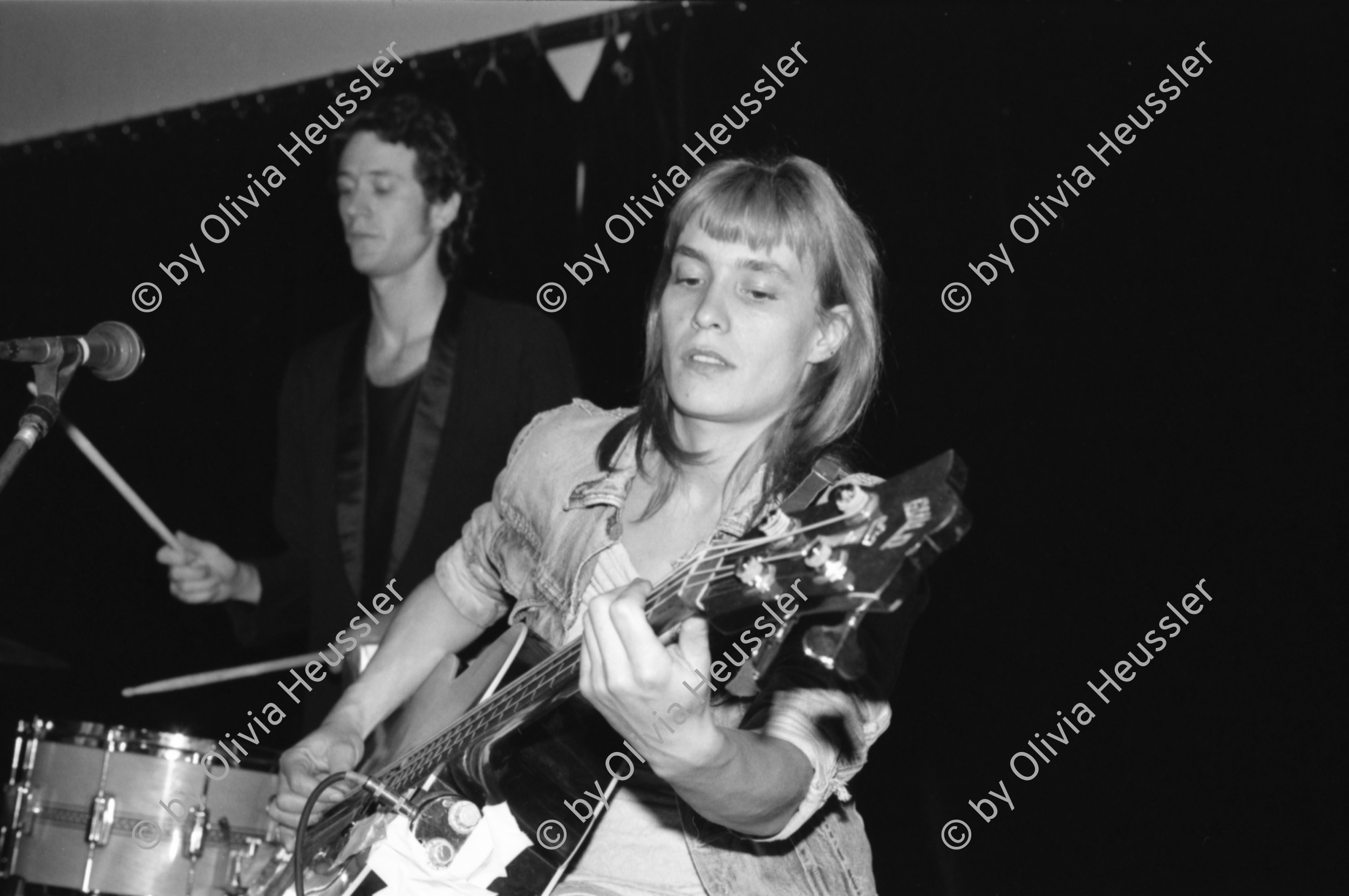 Image of sheet 19890710 photo 35: Konzert Jelly Fish Kiss in Bachs mit Anna Maria Meier und Olivier Monney (seelig) 1989.