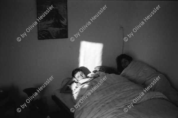 Image of sheet 19890900 photo 3: man