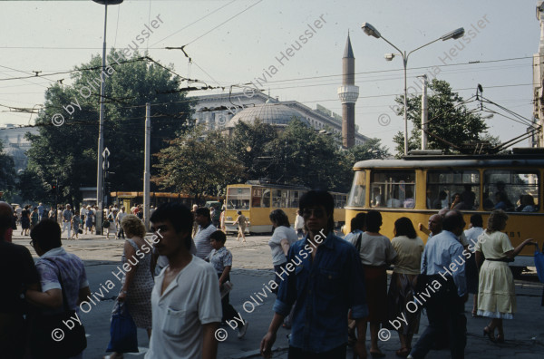 Image of sheet 19893006 photo 4: Jugendliche Punks im Zentrum Sofia, Bulgarien 1989.