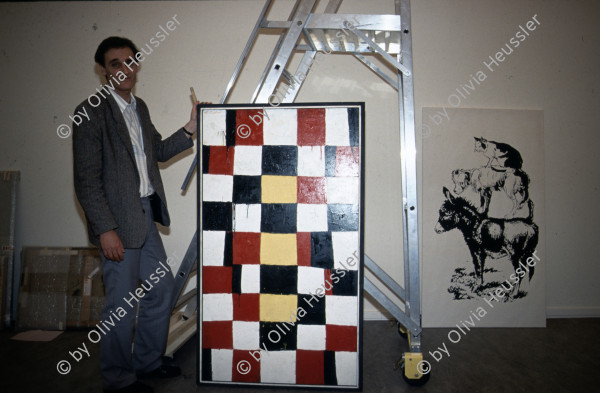 Image of sheet 19893007 photo 4: Der Schweizer Künstler Aldo Walker im Helmhaus, Zürich 1989.