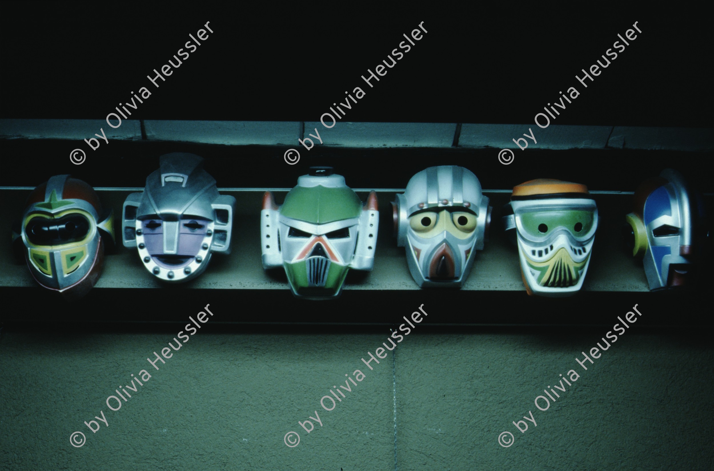Image of sheet 19893010 photo 17: Maison d'Ailleurs, Musée de l'Utopie des Voyages Extraordinaires et de la Science Fiction, Yverdon les Bains 1989.