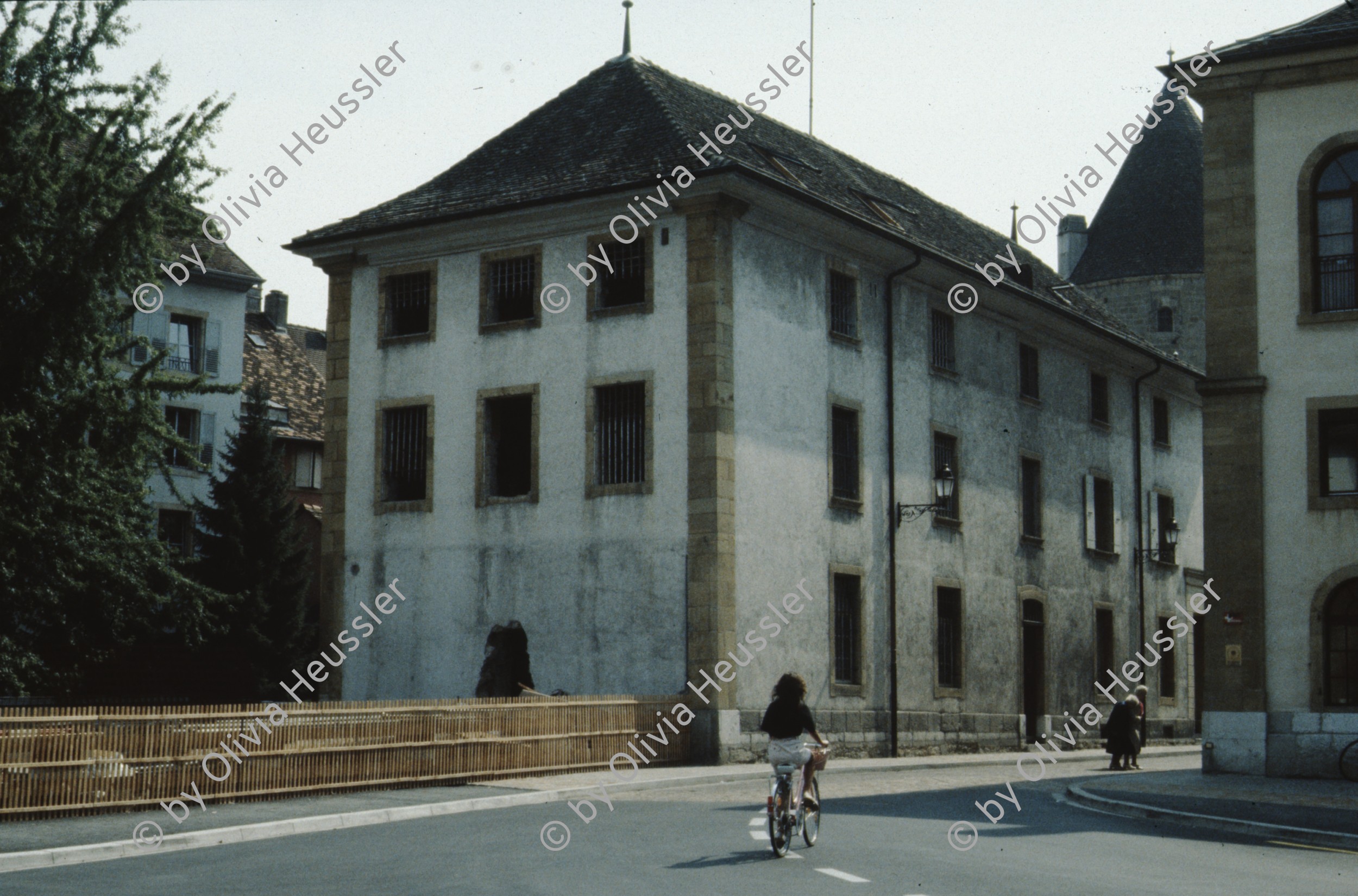 Image of sheet 19893010 photo 18: Maison d'Ailleurs, Musée de l'Utopie des Voyages Extraordinaires et de la Science Fiction, Yverdon les Bains 1989.