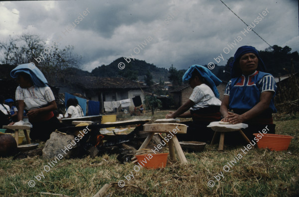 Image of sheet 19893011 photo 13: Fiestas patronales de San Juan de Chamula, Chiapas, 1989.