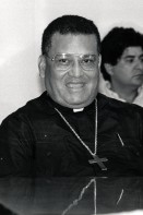 Image of sheet 19900200 photo 1: Portrait Kardinal Manuel Obando y Bravo präsentiert der Presse seinen neuen Mitarbeiterstab nach den verlorenen Wahlen der Sandinisten. Managua Nicaragua 1990