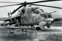 Image of sheet 19900270 photo 15: Mi-24s were also used by the Nicaraguan Army during the civil war of the 1980s. Nicaragua received 12 Mi-24s (some sources claim 18) in the mid-1980s to deal with American-backed "Contra" insurgents. The Mi-25s performed ground attacks on the Contras and were also fast enough to intercept light aircraft being used by the insurgents. The U.S. Reagan Administration regarded introduction of the Mi-25s as a major escalation of tensions in Central America.
..A fifth Mi-21 (and second) was flown by a defecting Sandinista pilot to Honduras in April 1990...
ohne Aufkleber

Aus: «Der Traum von Solentiname» EPF,
«El Sueño de Solentiname» IHNCA Managua p.131