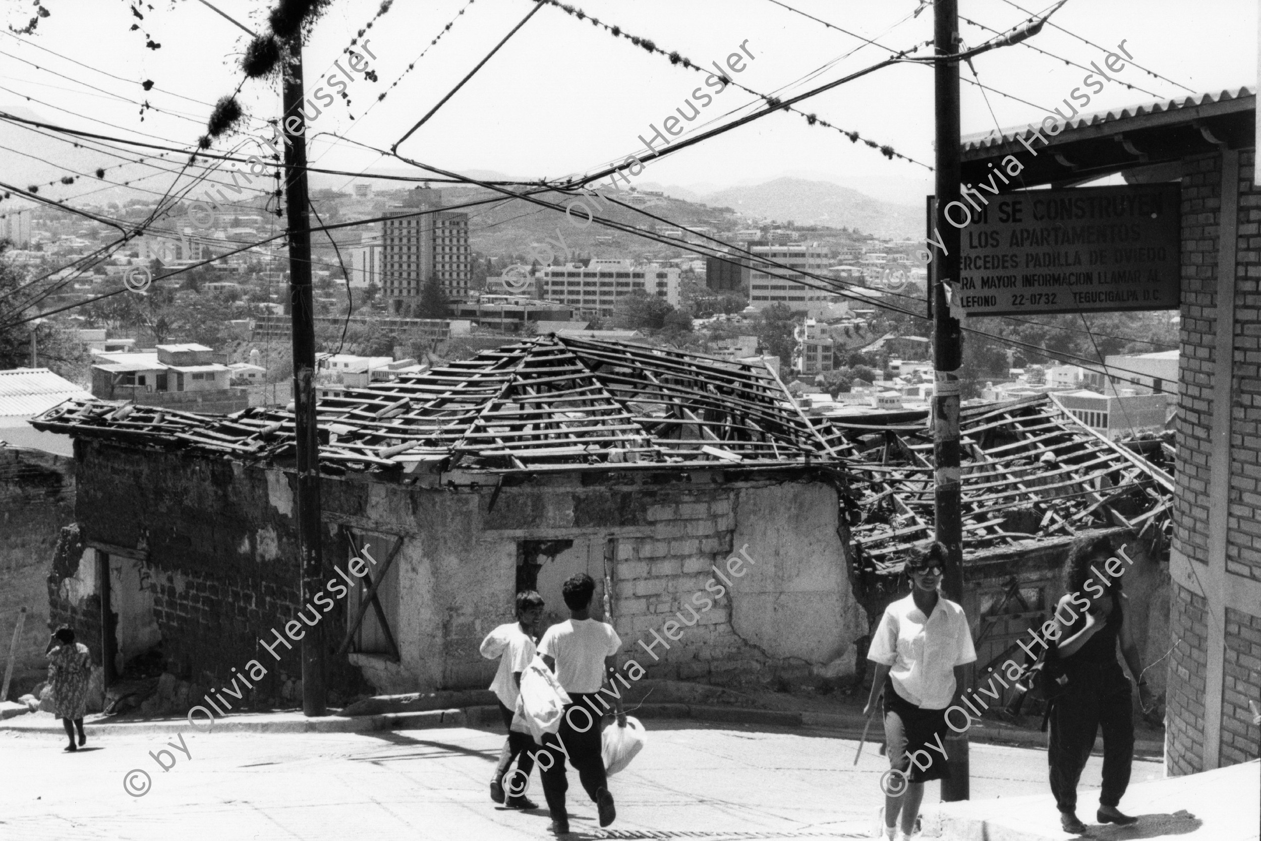 Image of sheet 19900270 photo 37: Sicht auf die Stadt Tegucigalpa Honduras. 1990 √