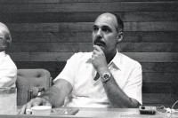 Image of sheet 19900370 photo 4: Der Präsident El Salvadors Alfredo Cristiani hört dem scheidenden Präsidenten der Sandinisten Kommandant Daniel Ortega zu, Nicaragua April 1990. 
Alfredo Félix Cristiani Burkard, popularly known as Alfredo Cristiani (born 22 November 1947) was President of El Salvador from 1989 to 1994.